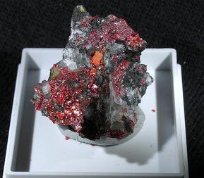 Kirgistan/Batken, Oblast/Kadamdschai (Kadamjay), Rajon/Khaidarkan (Aidarken; Chaidarkan; Khaydarkan) Sb-Hg Lagerstätte