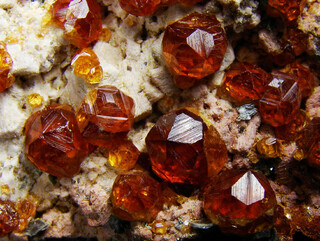 China/Fujian, Provinz/Zhangzhou, Präfektur/Yunxiao, Kreis/Tongbei/Wushan Spessartin Mine