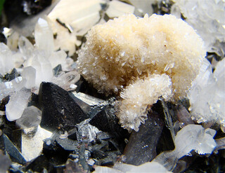 Peru/Ancash, Region/Bolognesi, Provinz/Huallanca, Distrikt/Huanzalá/Huanzalá Mine