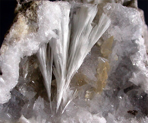 Frankreich/Auvergne-Rhône-Alpes, Région/Drôme, Département/Nyons, Arrondissement/Condorcet