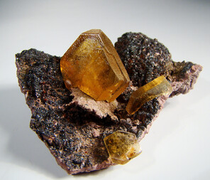 Peru/Huánuco, Region/Huamalíes, Provinz/Miraflores, Distrikt/Cerro Warihuyn (Huarihuyn)