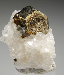 China/Hubei, Provinz/Huangshi, Präfektur/Daye, Stadt/Edong Bergbau-Distrikt/Fengjiashan Mine (Daye Kupfergrube)