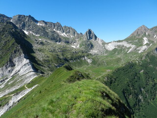 Schweiz/Tessin, Kanton/Leventina, Bezirk/Quinto, Kreis/Prato/Campolungo/Cadonighino-Pass (Venett; Vanit)