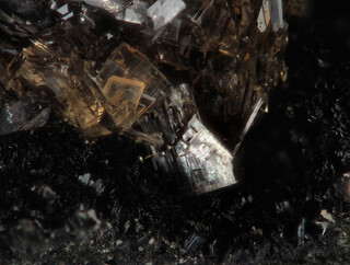 Portugal/Guarda, Distrito/Gouveia, Município/Folgosinho/Steinbruch Folgosinho (Sítio do Castelo Mine)