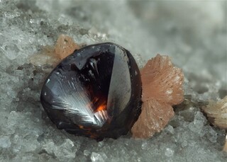 Schweiz/Wallis, Kanton/Goms, Bezirk/Binntal/Binn/Albrunhorn-Schinhorn-Gebiet/Bochtehorn (Bochtenhorn)/Anatas-Titanit-Kluft