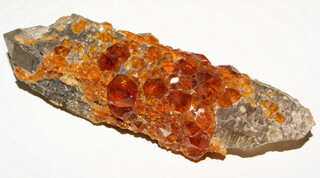 China/Fujian, Provinz/Zhangzhou, Präfektur/Yunxiao, Kreis/Tongbei/Wushan Spessartin Mine