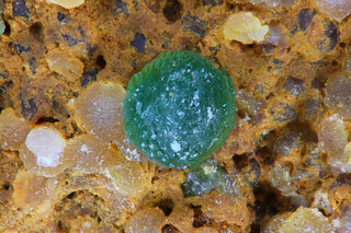 Tschechien/Karlovarský kraj (Karlsbad)/Sokolov, Okres (Falkenau)/Horní Slavkov, Obec (Schlaggenwald, Gemeinde)/Krásno, Město (Schönfeld)/Huberstock (Hubr; Huber open pit; Hubský peň)