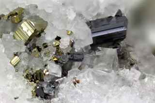 Schweiz/Wallis, Kanton/Goms, Bezirk/Binntal/Binn/Fäld (Imfeld, Im Feld)/Grube Lengenbach