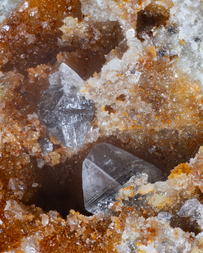 Frankreich/Auvergne-Rhône-Alpes, Région/Allier, Département/Montluçon, Arrondissement/Echassières/Les Montmins (Sainte Barbe filon)