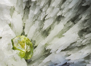 Deutschland/Hessen/Gießen, Bezirk/Marburg-Biedenkopf, Landkreis/Steffenberg/Steinperf/Steinbruch Trautvetter (Steinbruch am Burgberg)