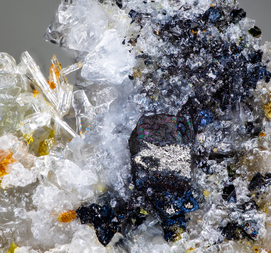 Frankreich/Auvergne-Rhône-Alpes, Région/Allier, Département/Montluçon, Arrondissement/Echassières/Les Montmins (Sainte Barbe filon)