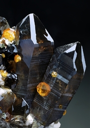 China/Fujian, Provinz/Zhangzhou, Präfektur/Yunxiao, Kreis/Tongbei/Wushan Spessartin Mine