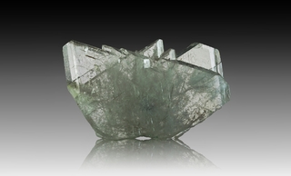 Kanada/Québec, Provinz/Montérégie, Region/La Vallée-du-Richelieu RCM/Mont Saint-Hilaire/Poudrette Quarry (Demix Quarry; Uni-Mix Quarry; Desourdy Quarry)